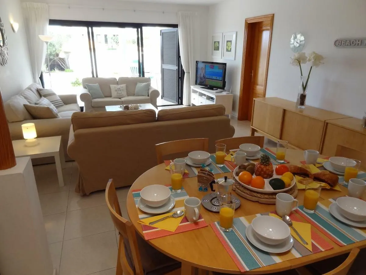 Sol Y Luna Free Heated Pool, Car Not Essential Playa Blanca Villa